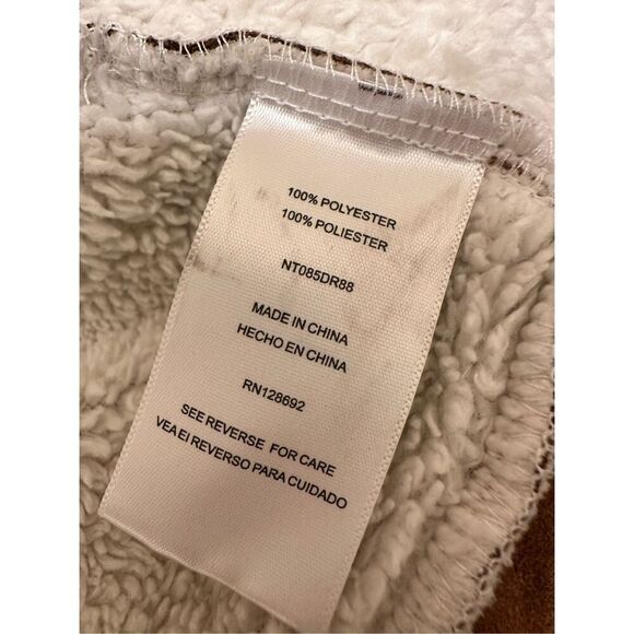 Madden NYC Tan and Beige Faux Suede Cropped Jacket Size Large - Picture 4 of 5